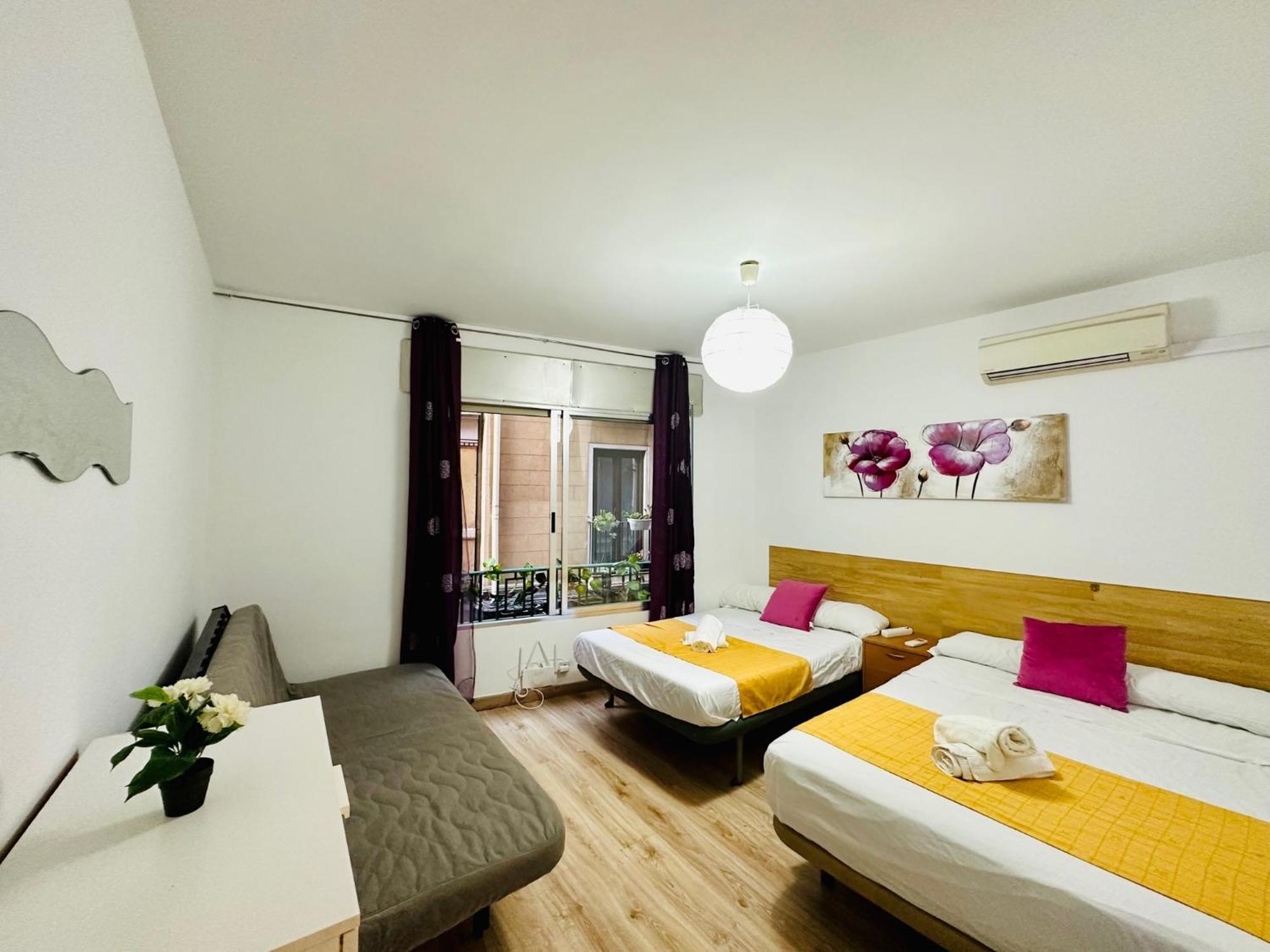 Punta Me Rooms In Madrid Downtown Extérieur photo
