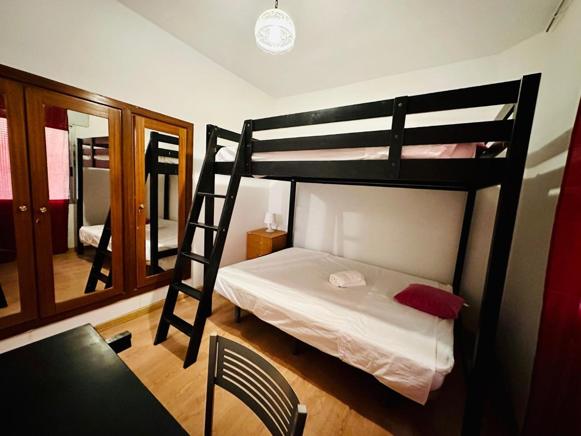 Punta Me Rooms In Madrid Downtown Extérieur photo