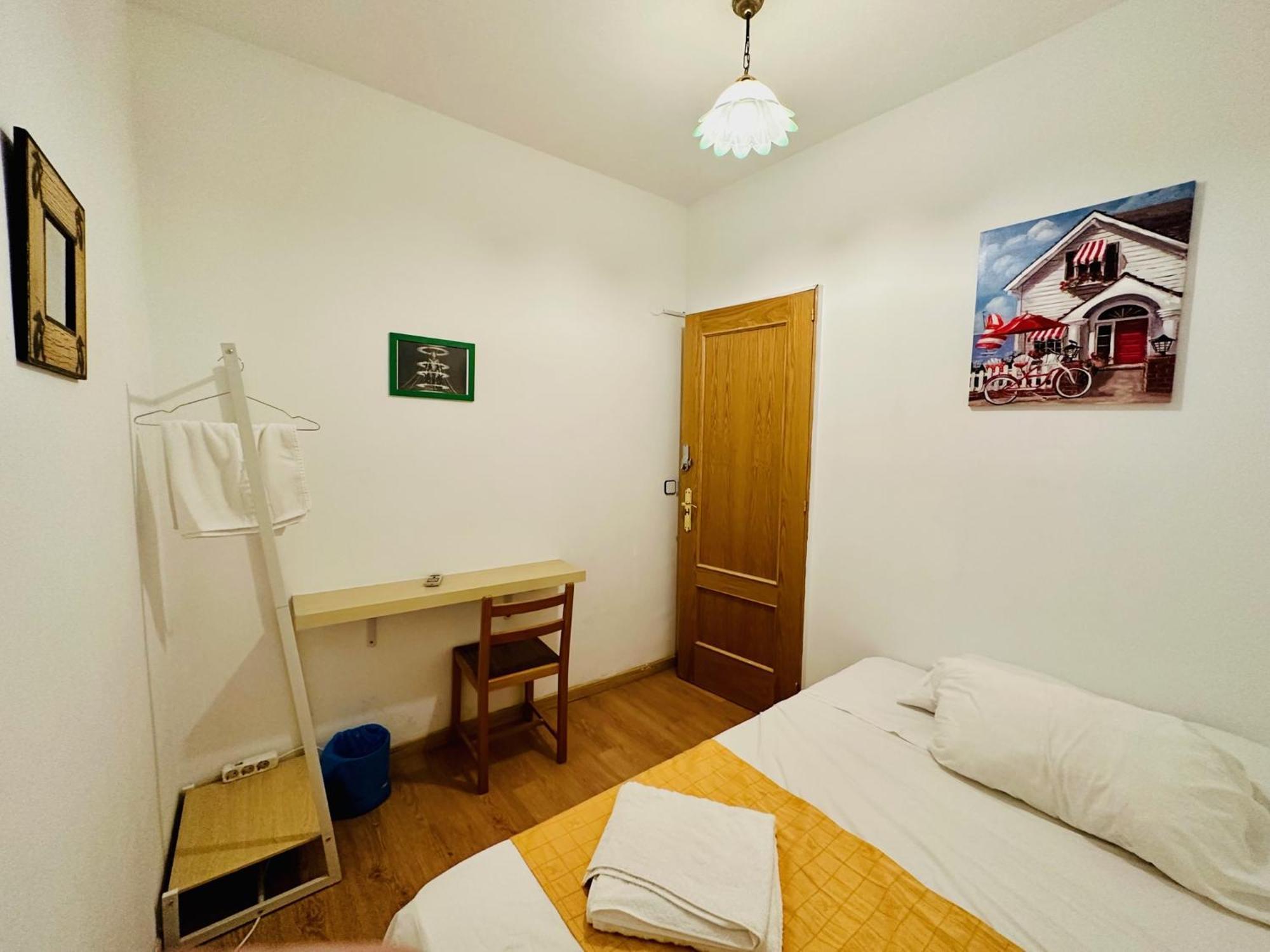 Punta Me Rooms In Madrid Downtown Extérieur photo